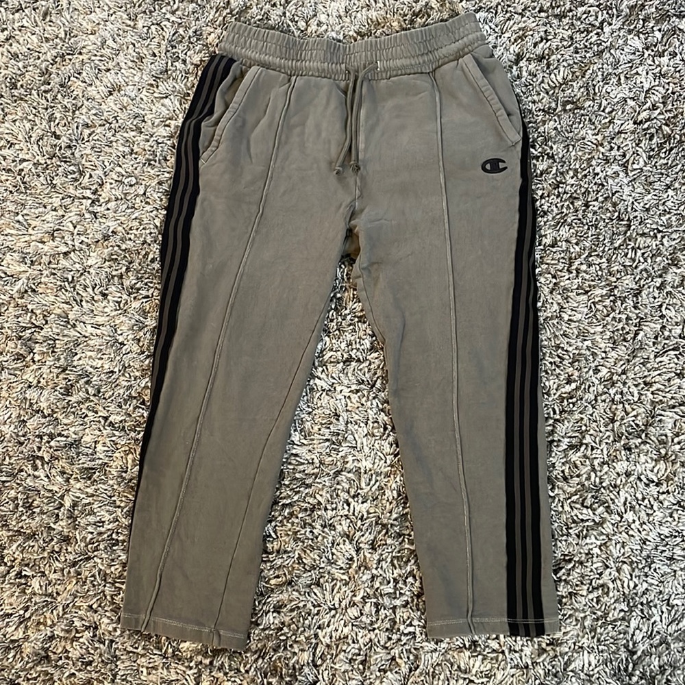 Vintage Champion cropped sweats